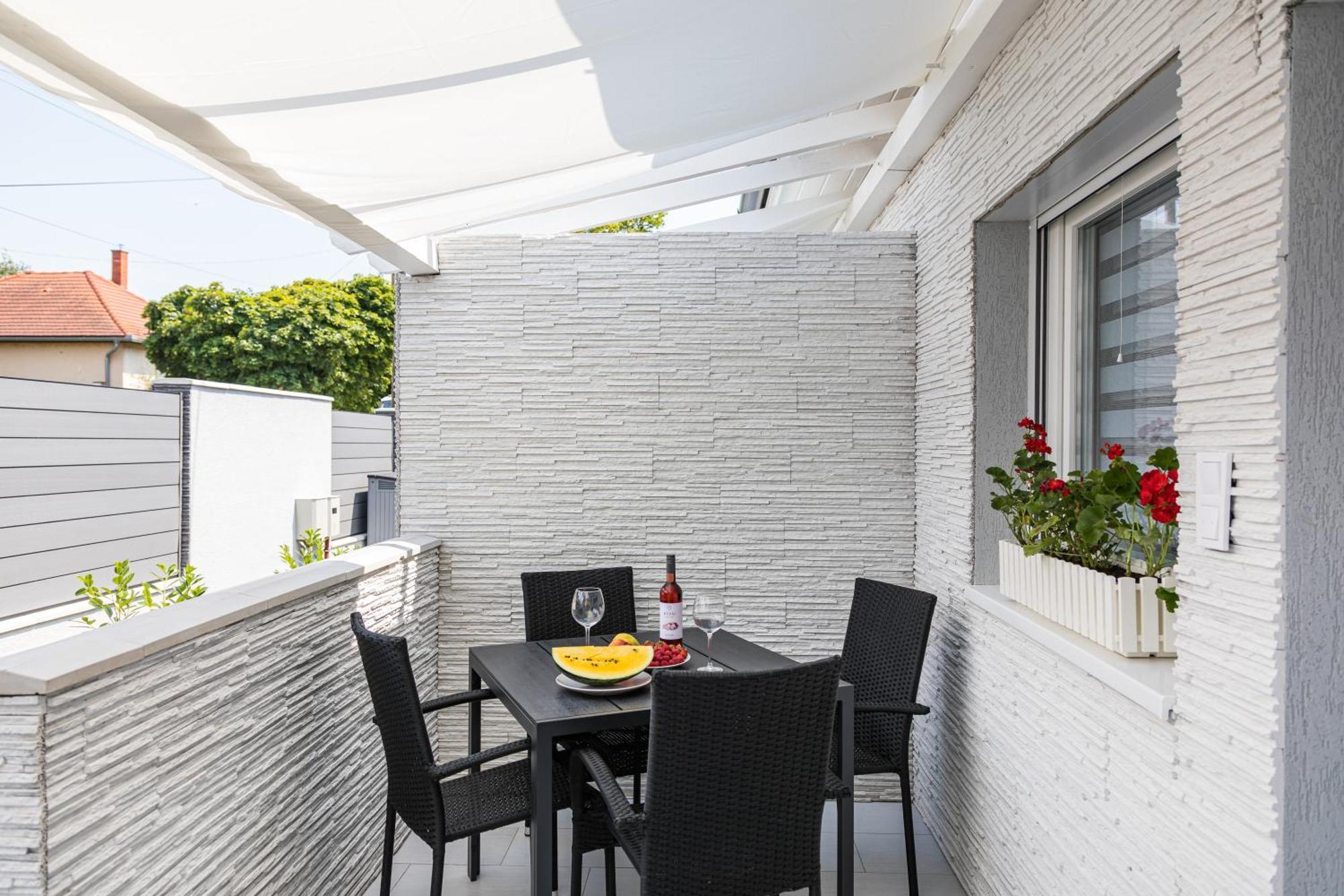Balatonic Lemon Apartmanhaz Сиофок Екстериор снимка