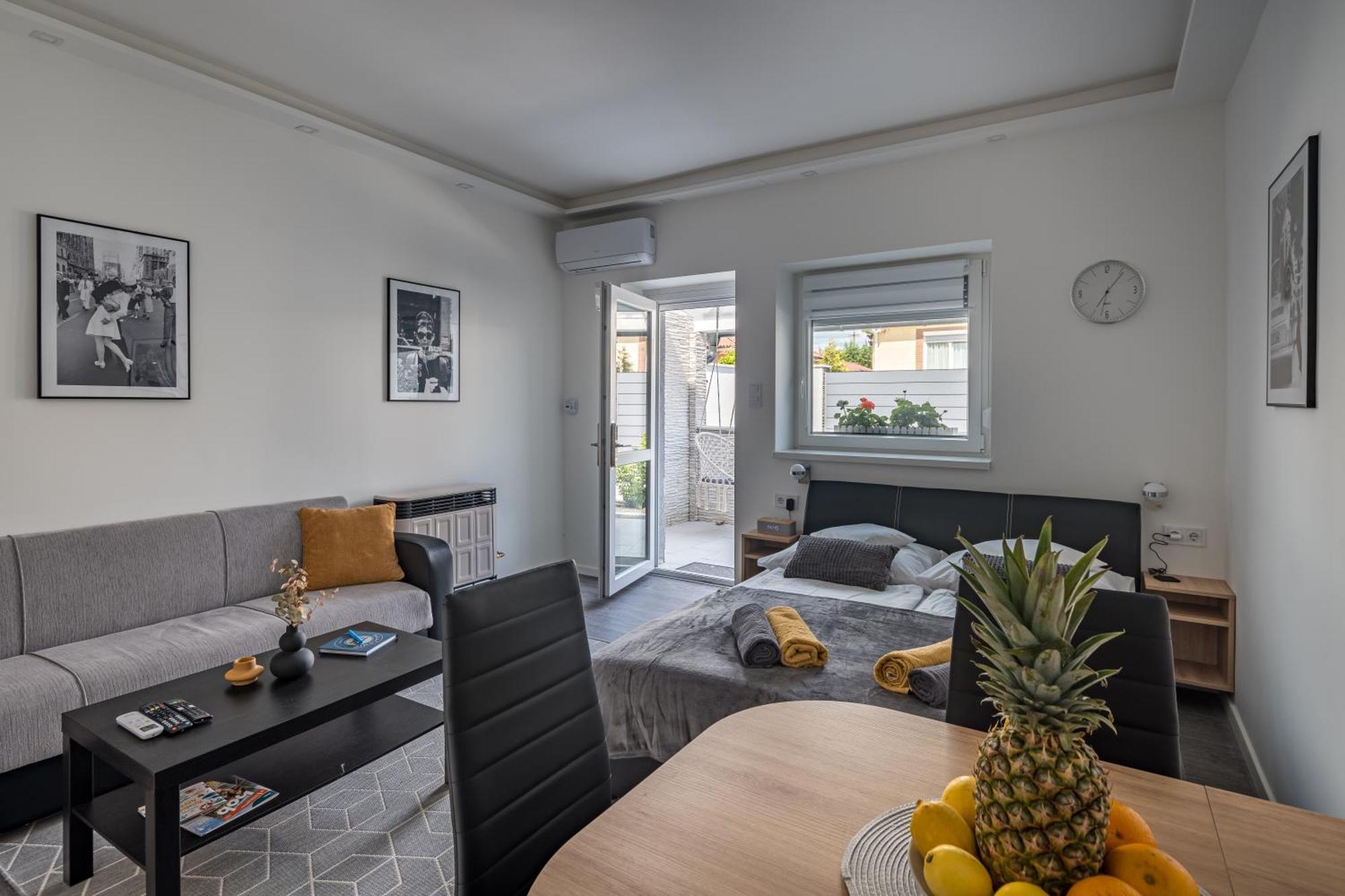 Balatonic Lemon Apartmanhaz Сиофок Екстериор снимка