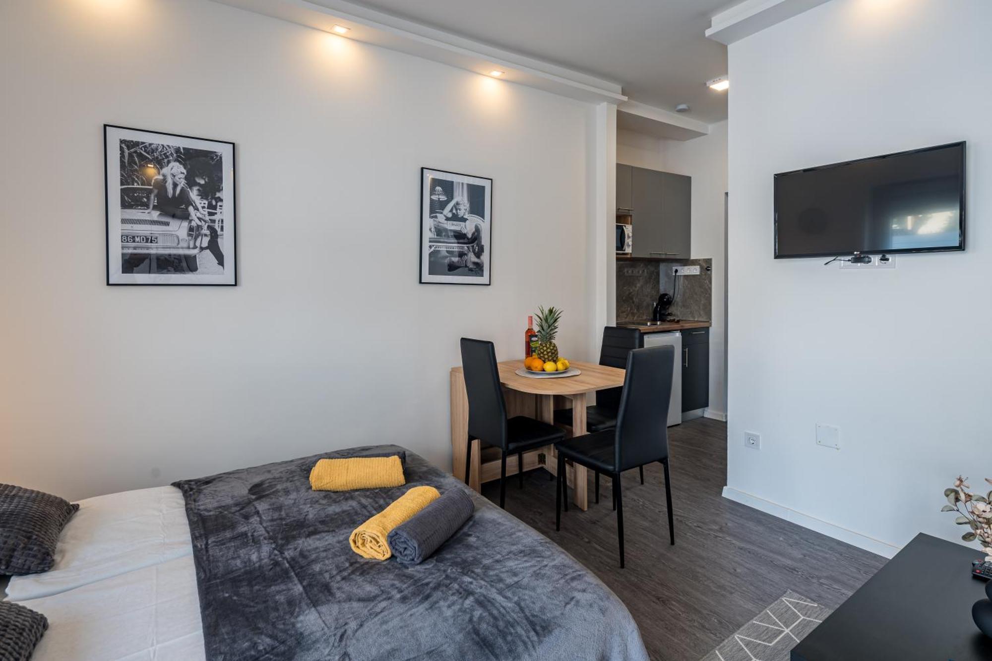 Balatonic Lemon Apartmanhaz Сиофок Екстериор снимка