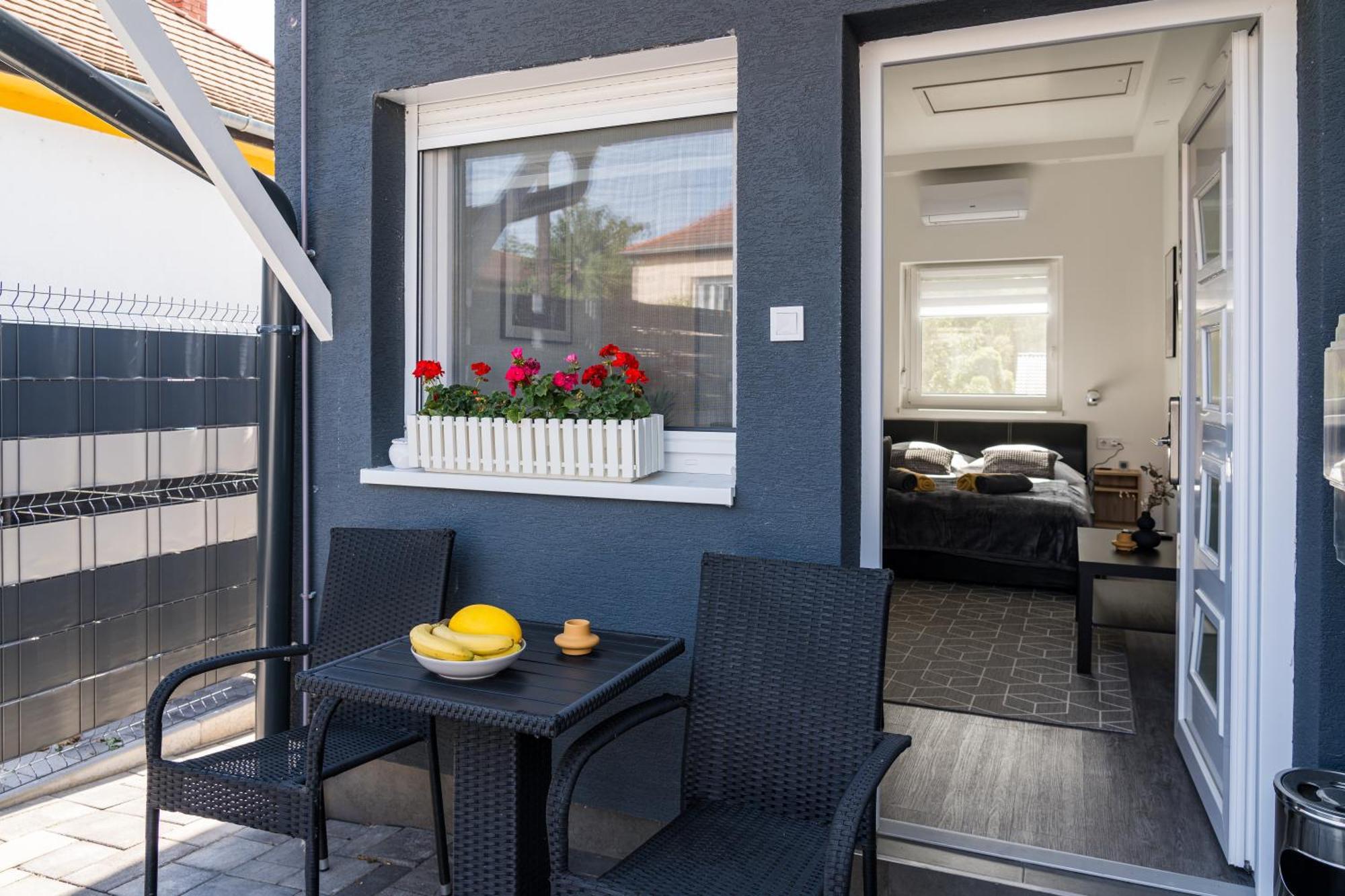 Balatonic Lemon Apartmanhaz Сиофок Екстериор снимка