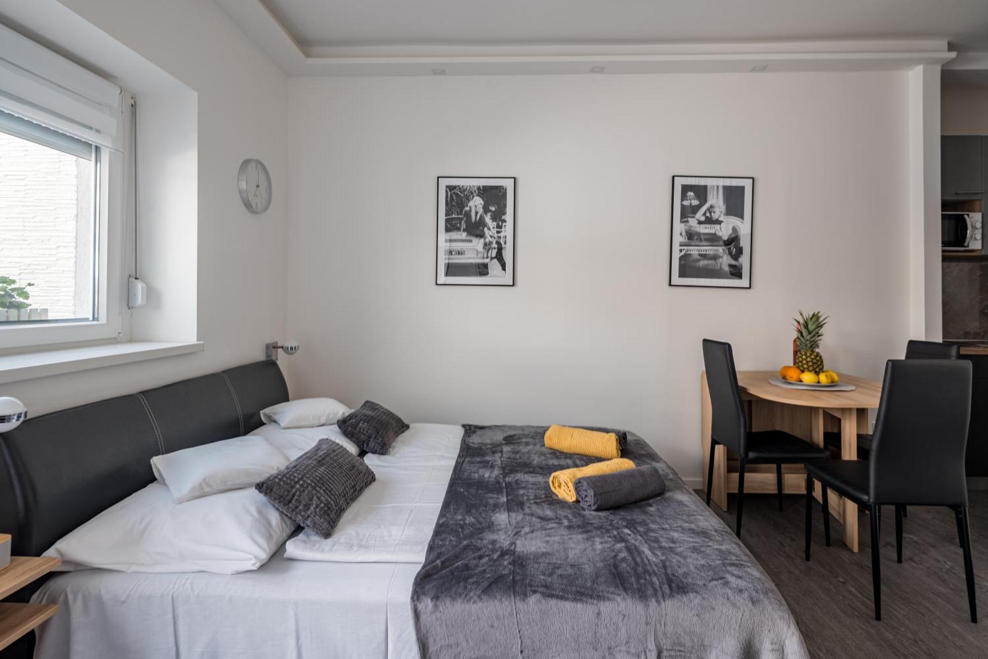 Balatonic Lemon Apartmanhaz Сиофок Екстериор снимка