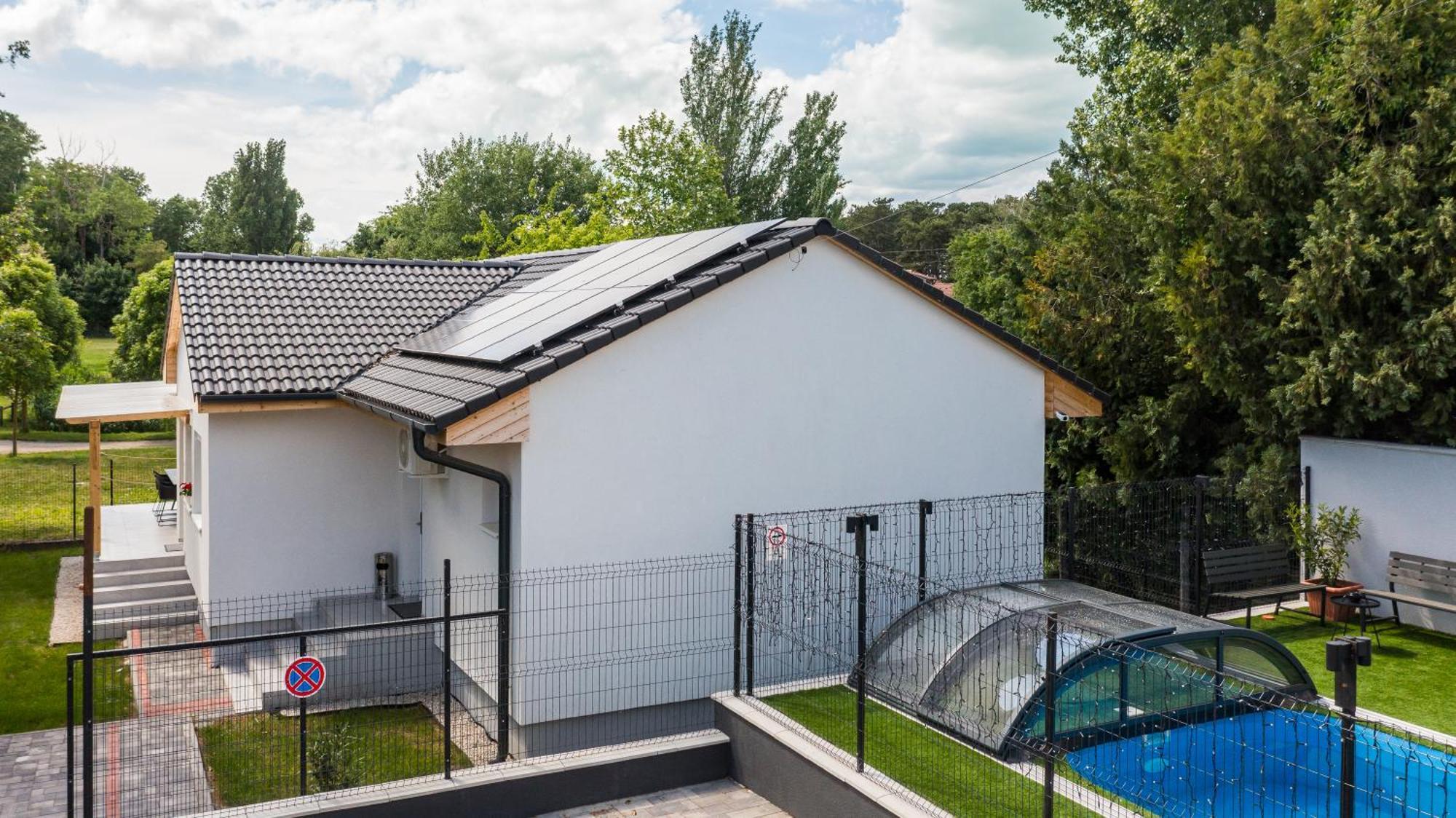 Balatonic Lemon Apartmanhaz Сиофок Екстериор снимка