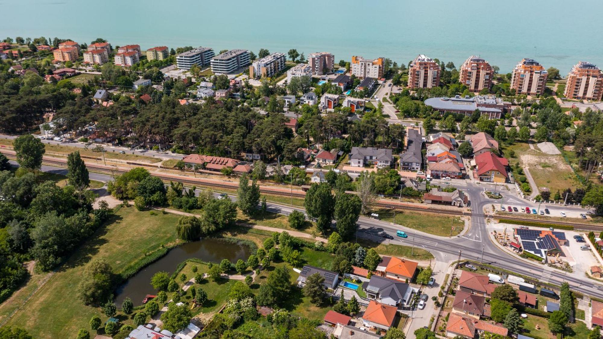 Balatonic Lemon Apartmanhaz Сиофок Екстериор снимка